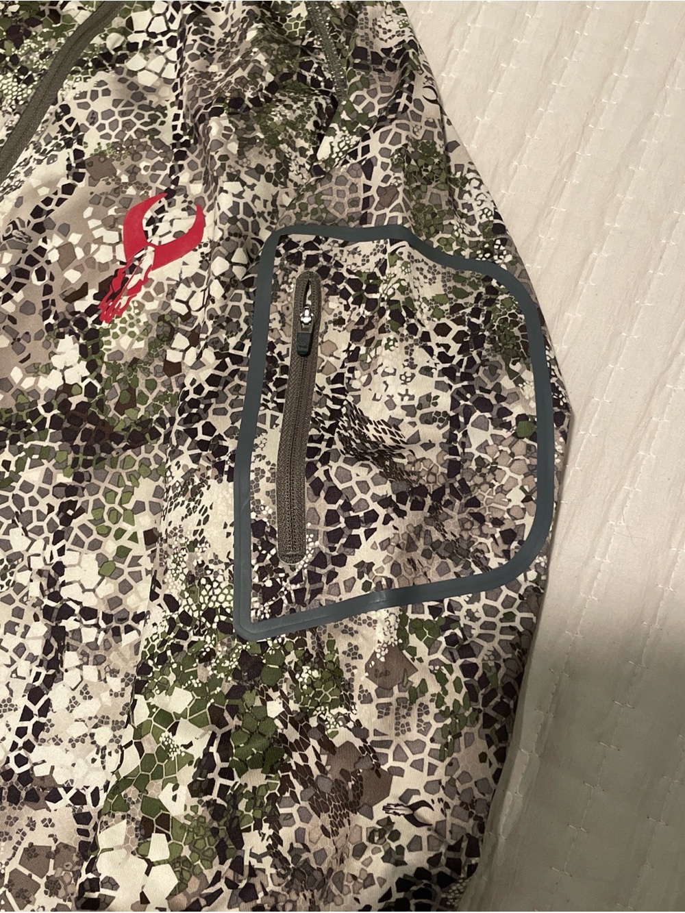Badlands Camo Half-Zip Pullover with Red Logo - Picture 4 of 6